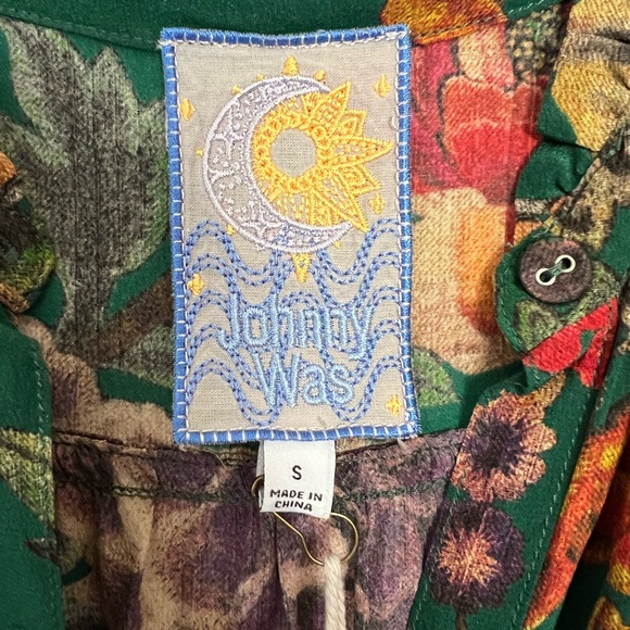 Johnny Was 100% Silk Multicolor Floral Blouse - Picture 3 of 4